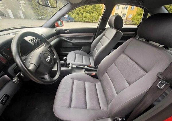 Audi A4 cena 12900 przebieg: 125000, rok produkcji 2000 z Biecz małe 596
